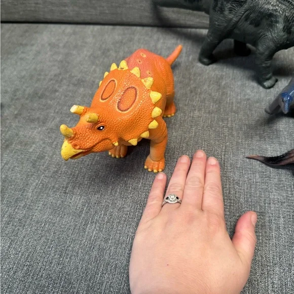 Large Vintage Dinosaur Toy Set - Green, Orange, Black - Picture 8 of 16